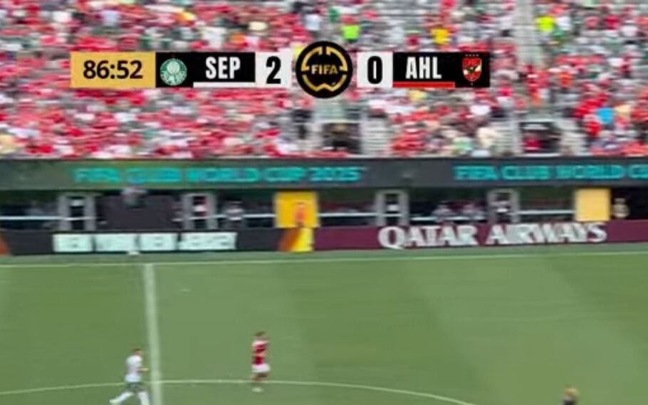 Placar chamou atenção dos torcedores durante Palmeiras x Al-Ahly (Reprodução/CazéTv)