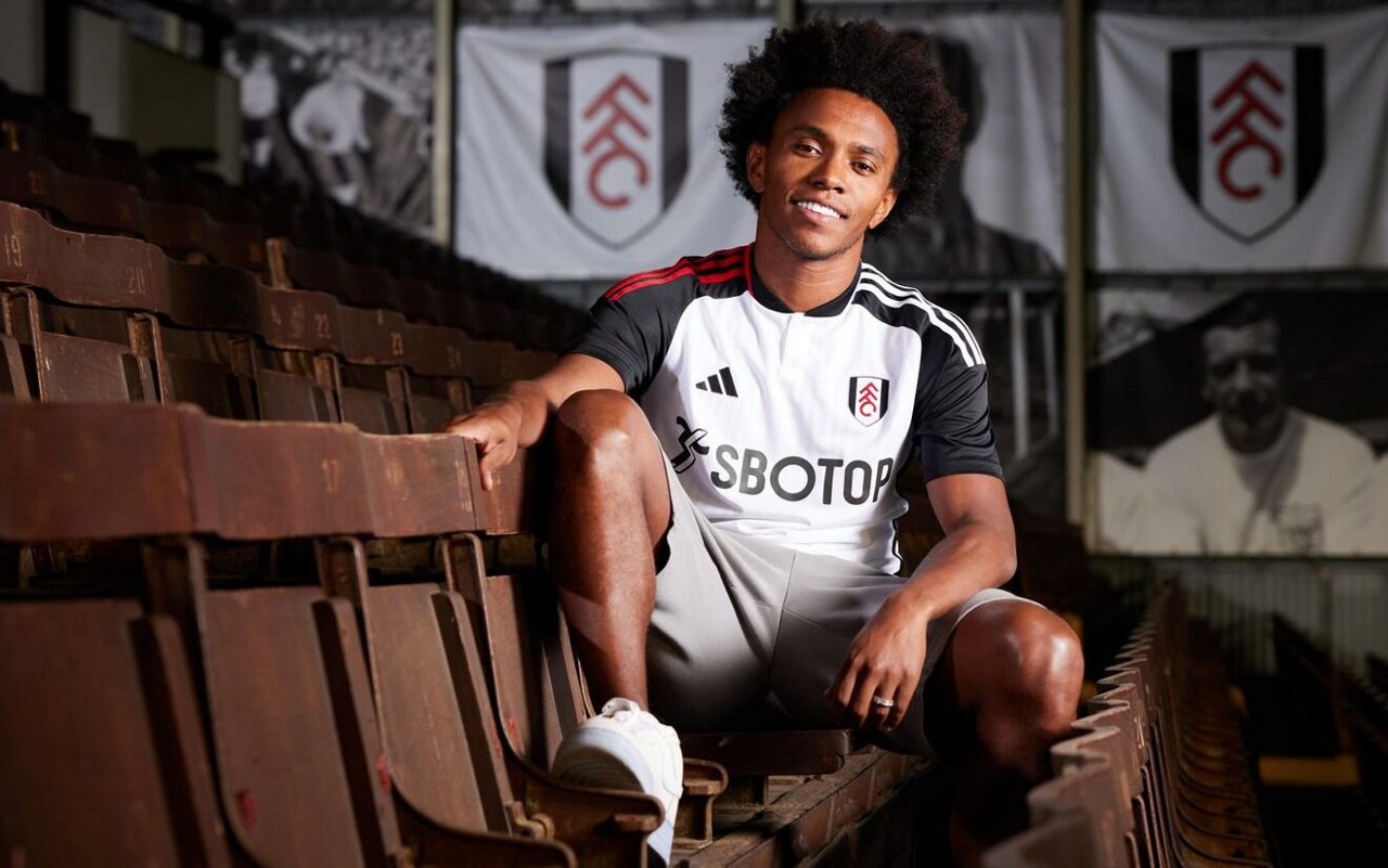 Willian estava livre no mercado após término do contrato com o Fulham, da Inglaterra. (Foto: Divulgação/Fulham)