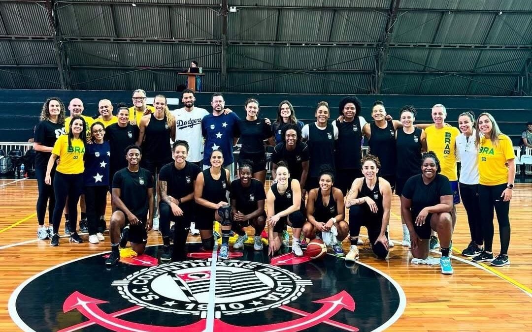 Seleção Brasileira de basquete feminino treina no Corinthians (Foto: Reprodução)