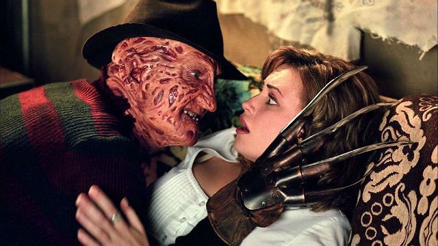 Freddy Krueger apavora suas vítimas nos seus sonhos