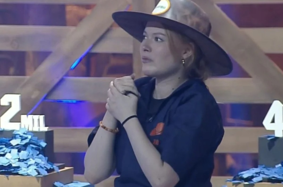 A atriz Júlia Simoura se destacou na competição de pebolim humano