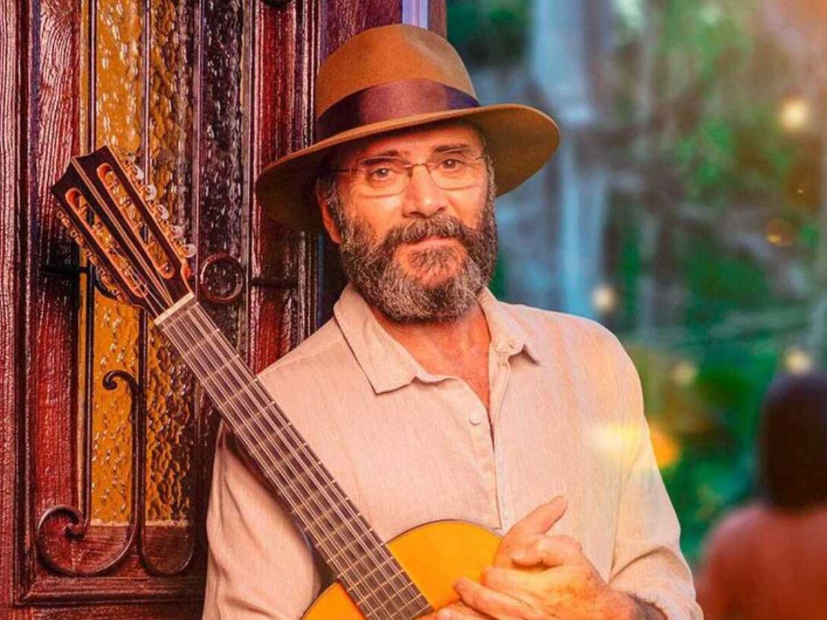 Almir Sater apresenta clássicos de sua carreira em show que prestigia a viola caipira 