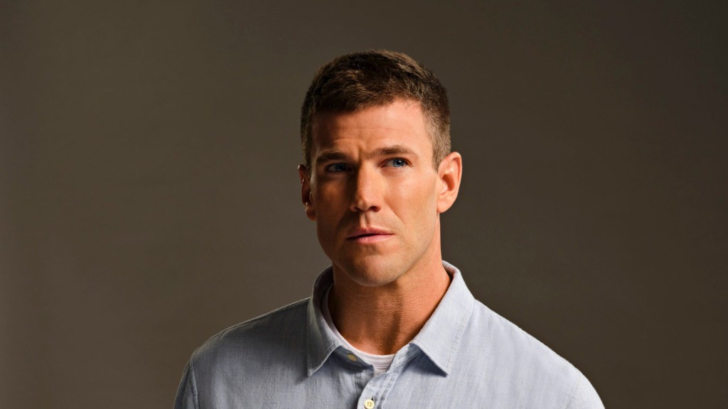 Austin Stowell