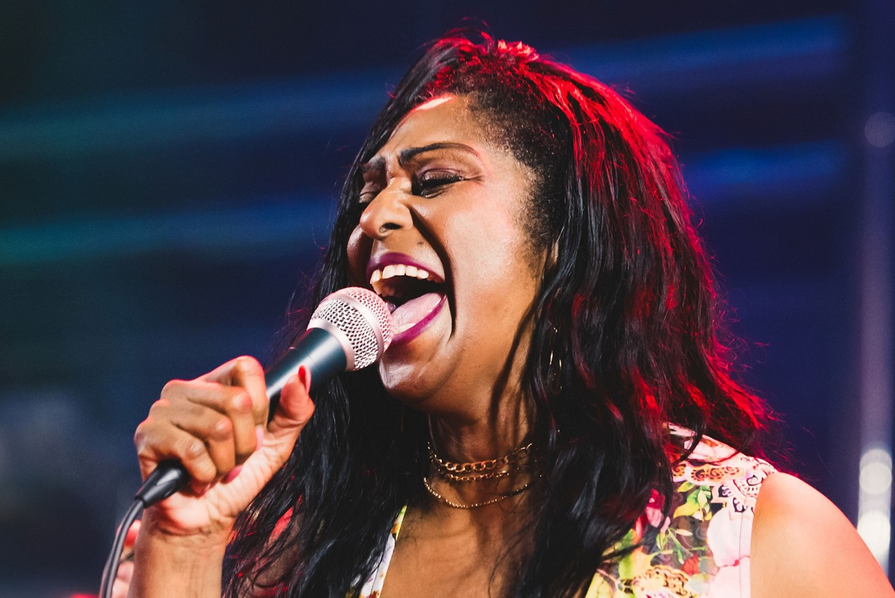 Mais uma vez em BH, Claudette King celebra o centenário de nascimento de seu pai, B. B. King, nome fundamental do blues 