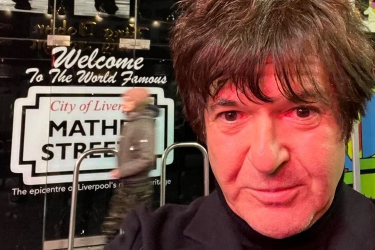 O baterista americano Clem Burke