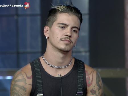 Record afasta cinegrafista após polêmica com Biel