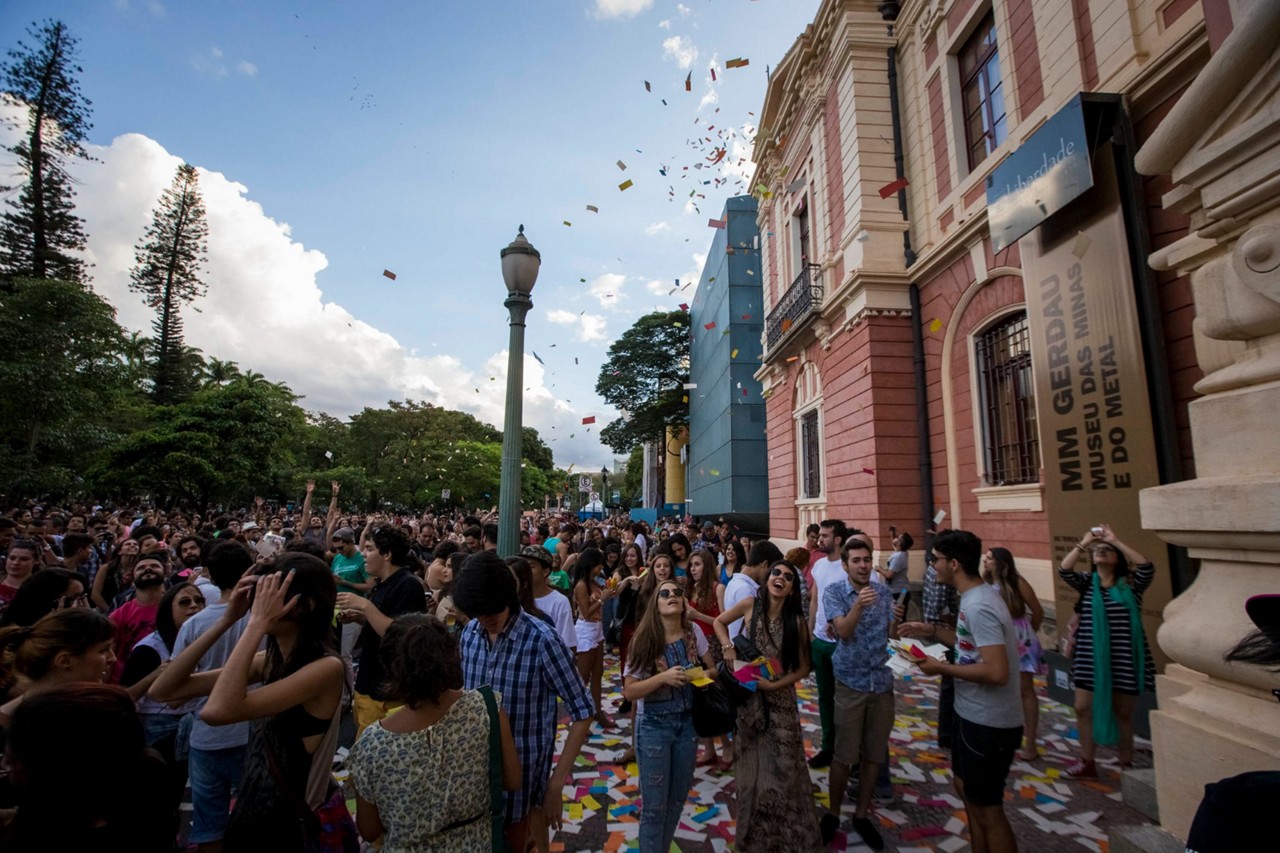 Circuito Literário, realizado em 2014, mostrou força dos eventos de literatura na praça da Liberdade
