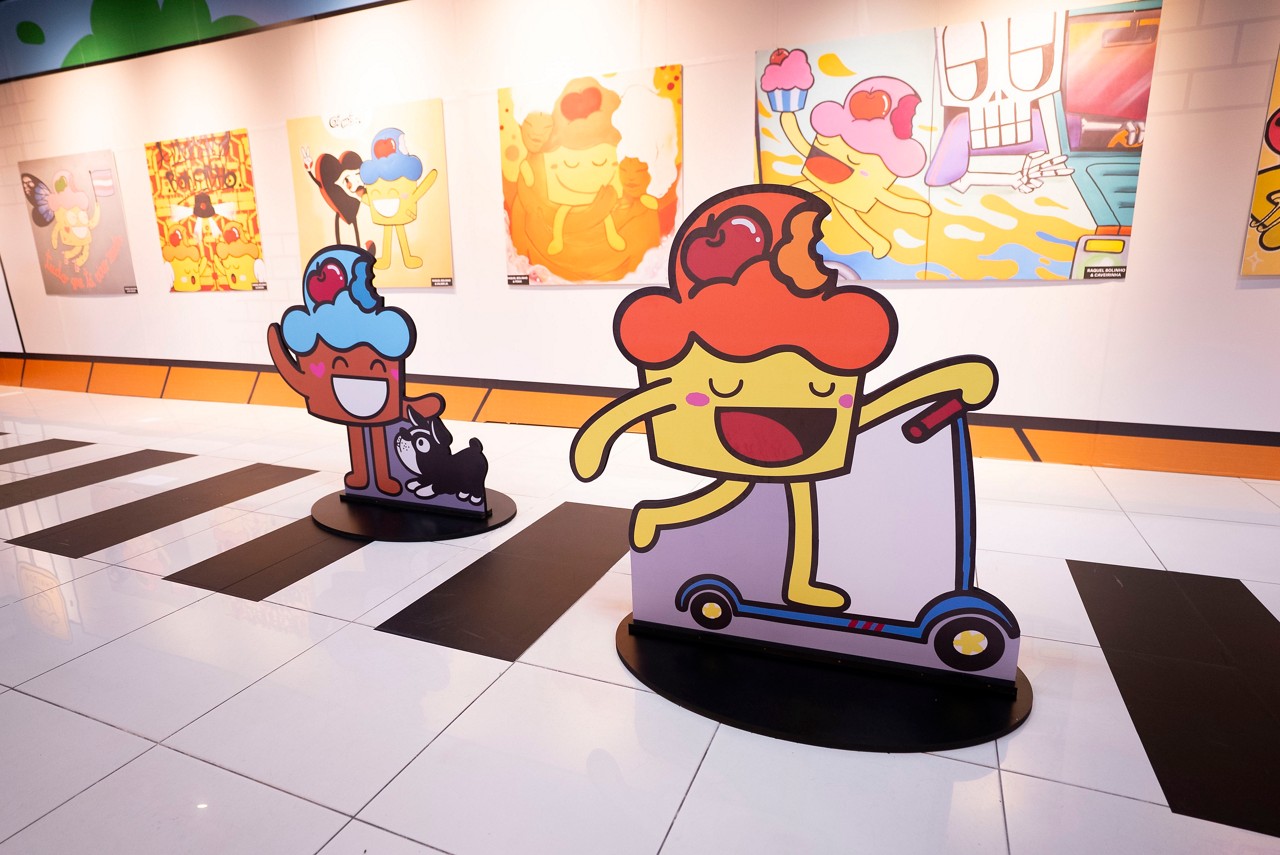 Exposição 'Isso não é um Bolinho', em cartaz no BH Shopping