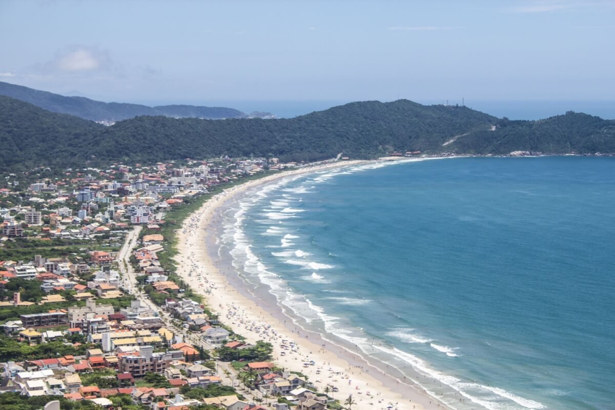 Bombinhas é um dos destinos mais encantadores do sul do Brasil