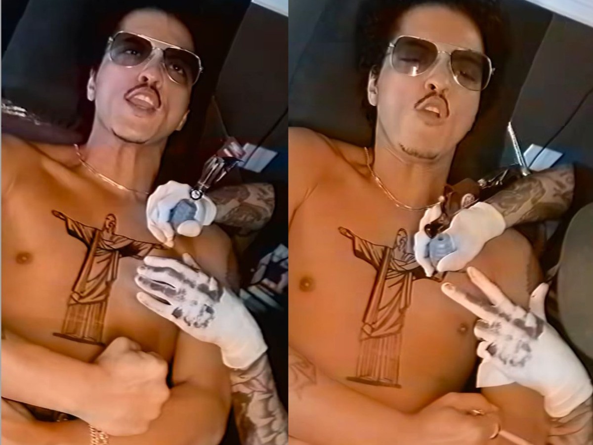 Bruno Mars se despede do Brasil com tatuagem do Cristo Redentor
