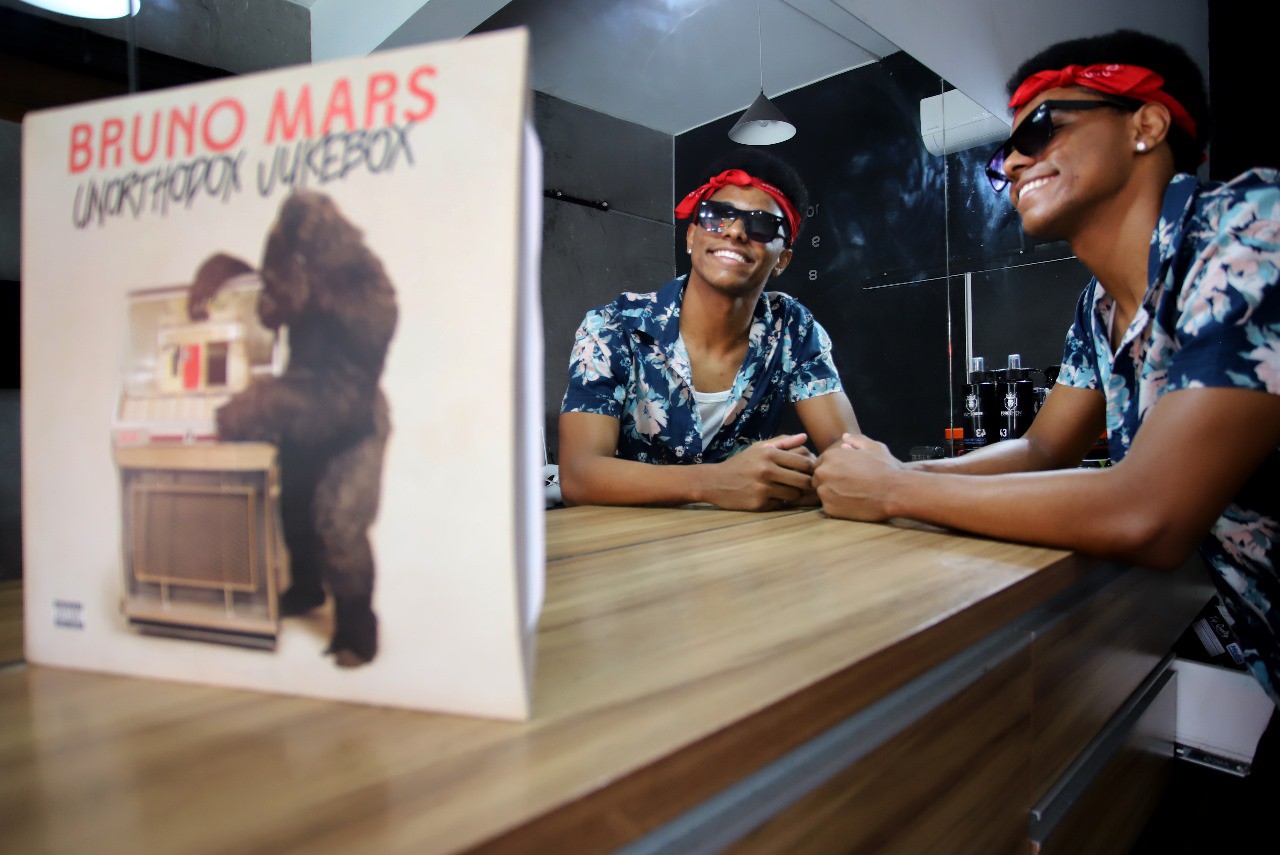 Fã de Bruno Mars, Pedro Monteiro é conhecido como Bruno Marte
