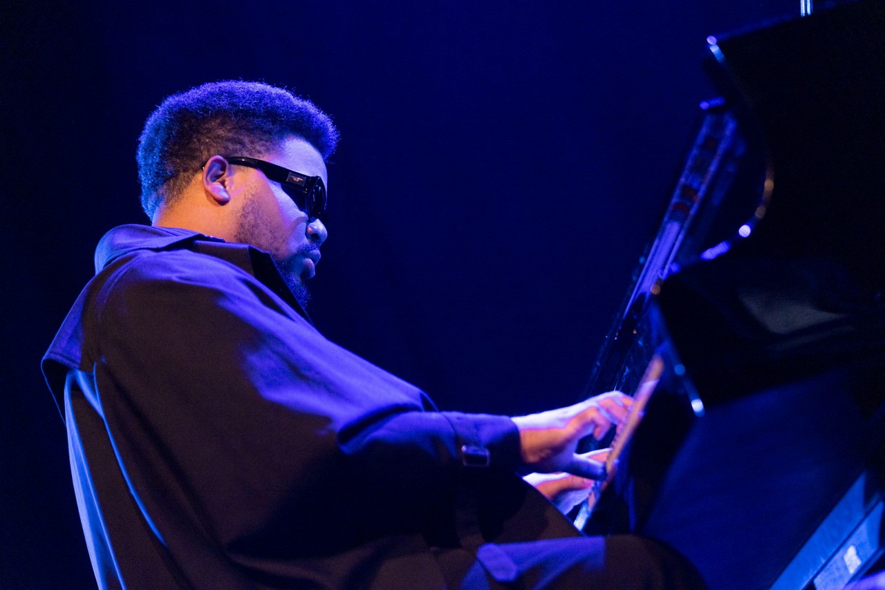 Amaro Freitas fez uma apresentação inédita e repleta de afro-brasilidades no C6 Fest