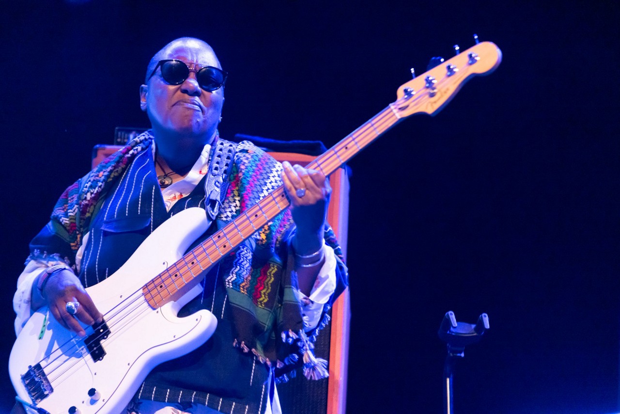 Meshell Ndegeocello prestou tributo a James Baldwin em sua apresentação