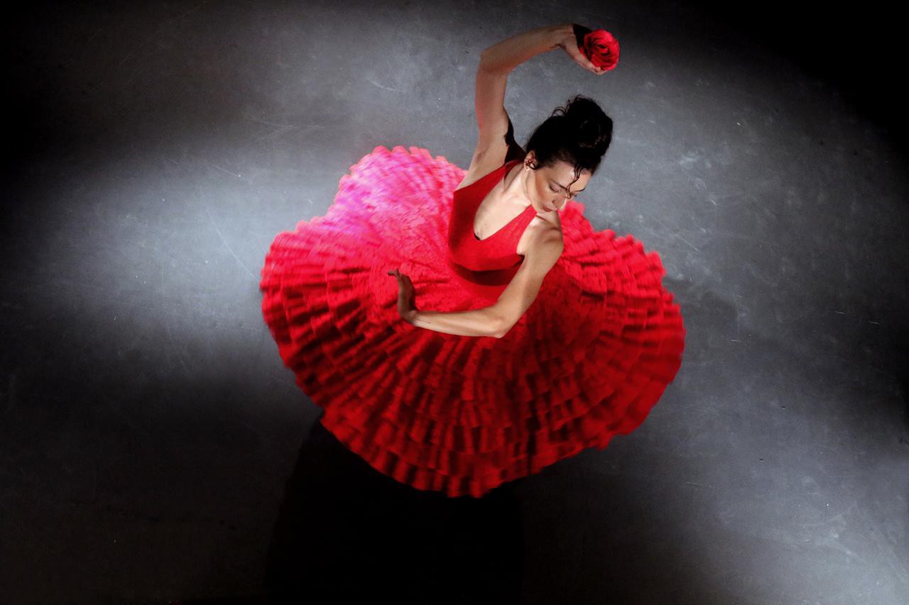 Espetáculo combina trechos de ópera e balé do clássico Carmen