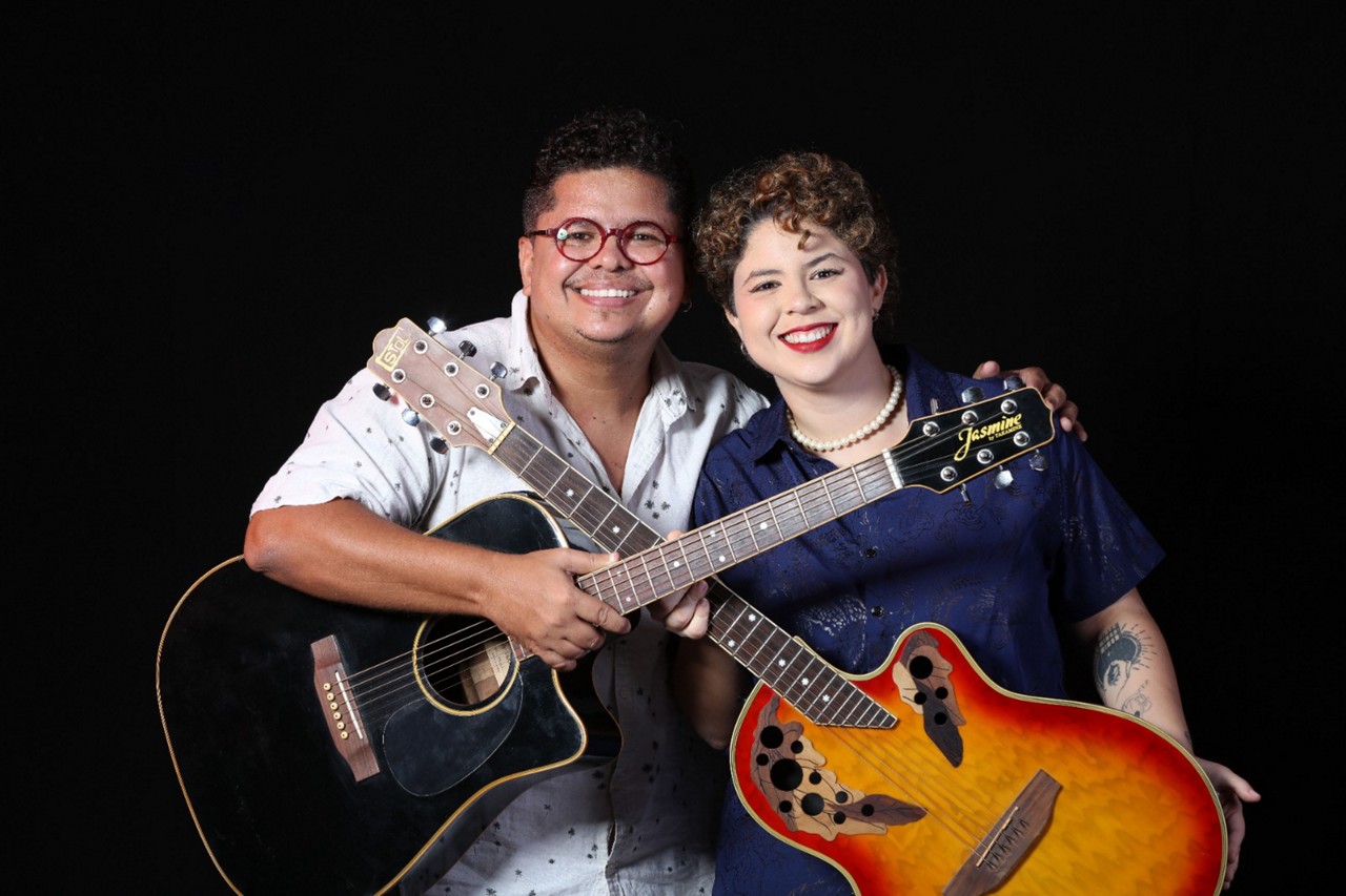 Os artistas Edinho Vilas Boas e Yayá Vilas Boas são pai e filha vão estar na Casa Outono no domingo (7/9)