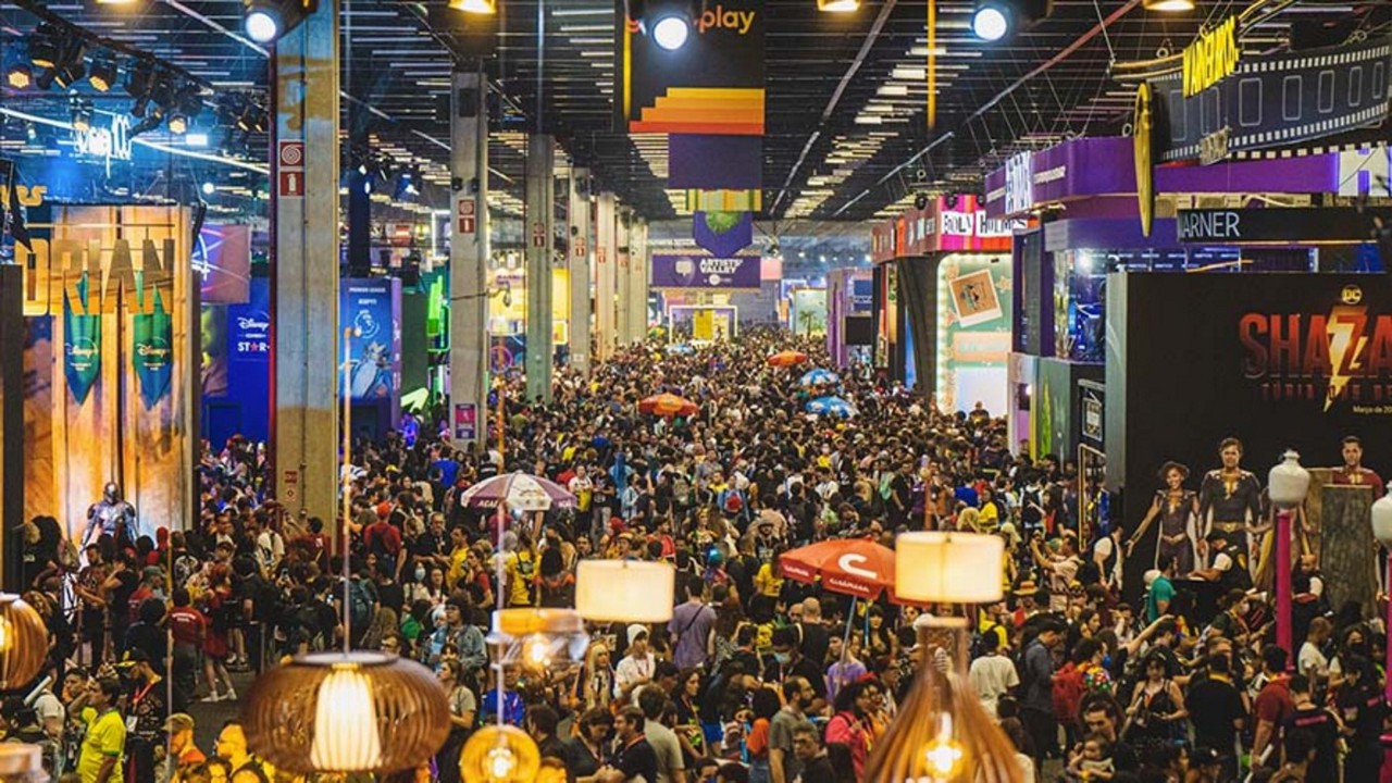 O CCXP é uma convenção brasileira de cultura pop, originalmente nos moldes da San Diego Comic-Co,