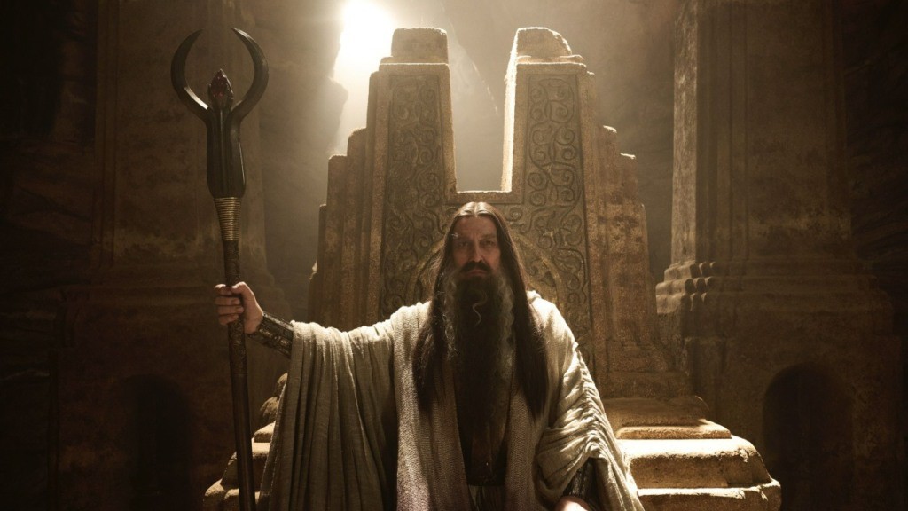 Ciarán Hinds como o Mago Sombrio