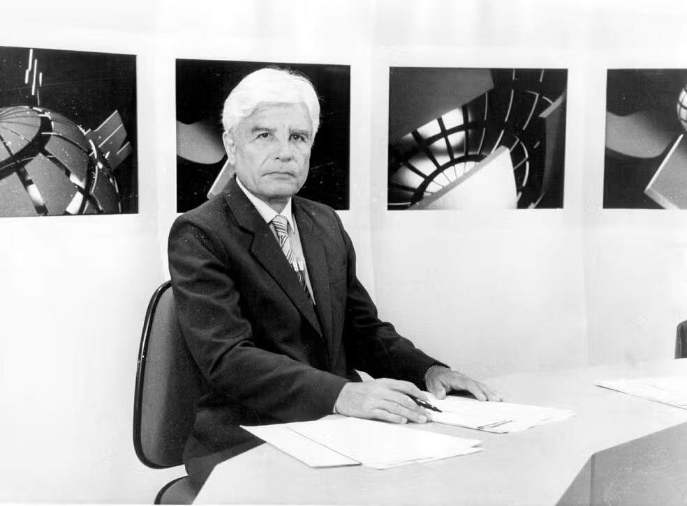 O apresentador Cid Moreira