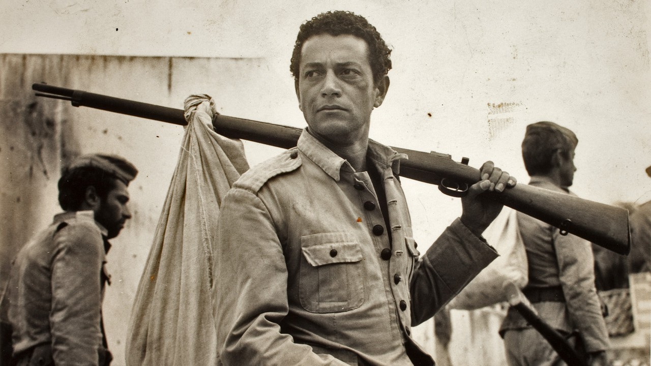 Nelson Xavier está no elenco do filme "Os Fuzis", de Ruy Guerra