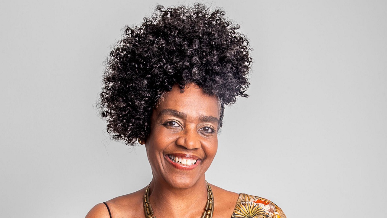 Dóris é cantora, compositora, sambista e mestra da cultura do samba de Belo Horizonte
