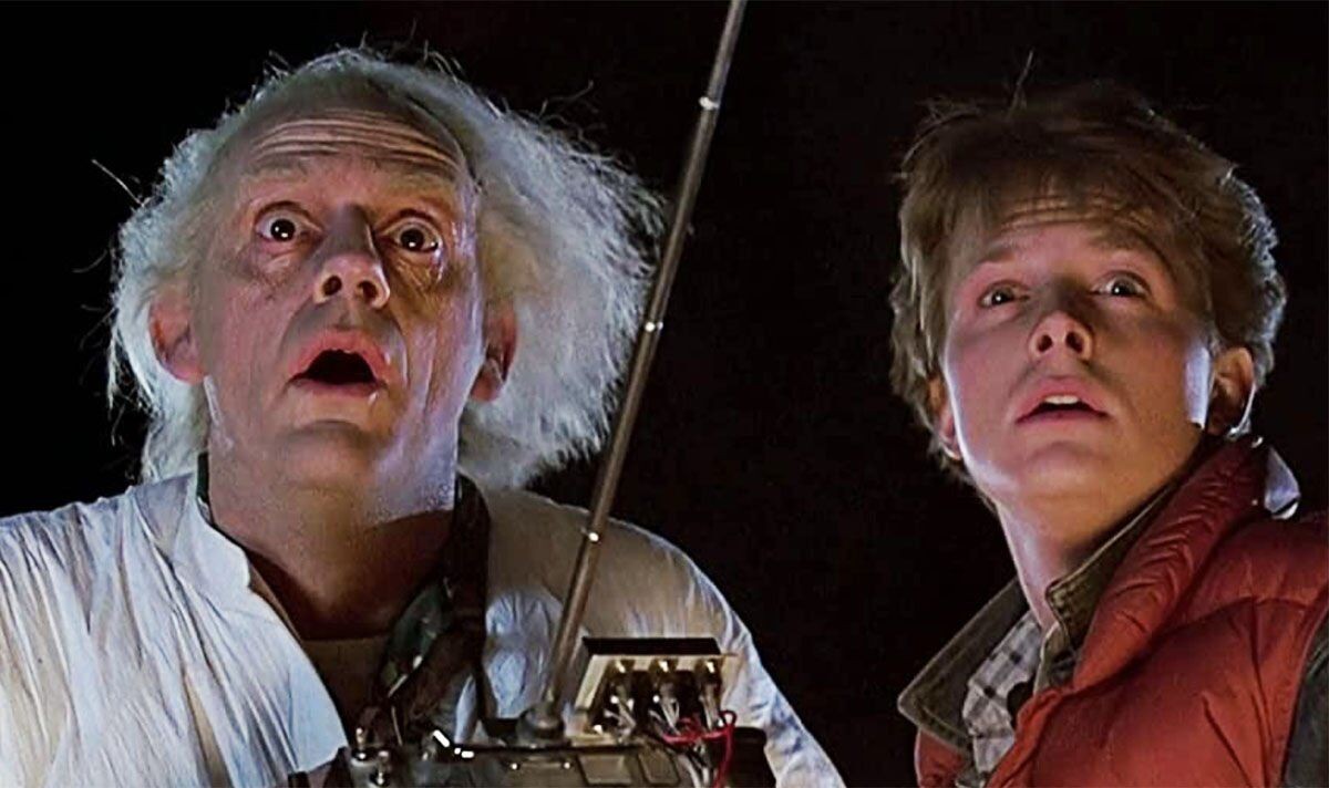 Christopher Lloyd e Michael J. Fox vivem os protagonistas Doc Brown e Mary McFly