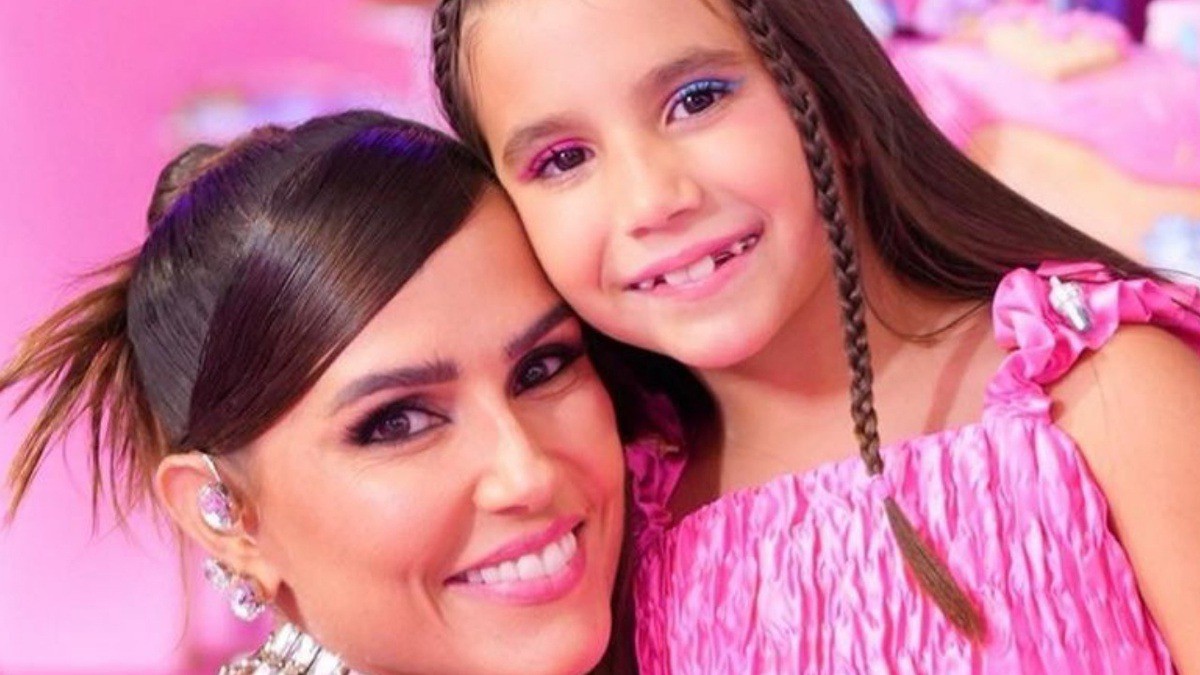 Deborah Secco e Maria Flor