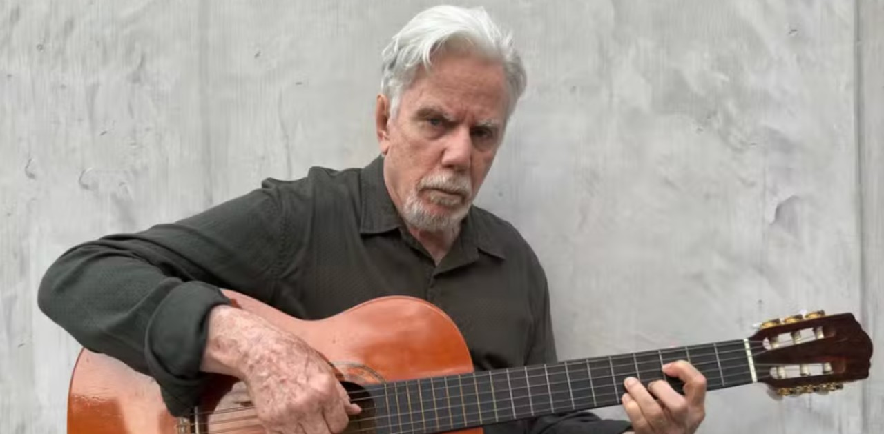 Além do talento como ator e diretor, Reginaldo Faria mostra seu dom musical