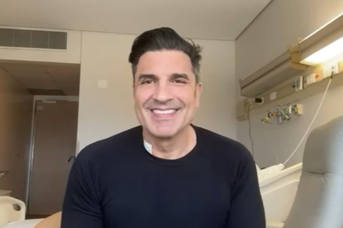 O apresentador Edu Guedes publicou vídeo gravado em quarto de hospital
