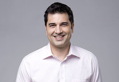 Edu Guedes apresenta o programa "Edu Guedes e Você" na Rede TV!