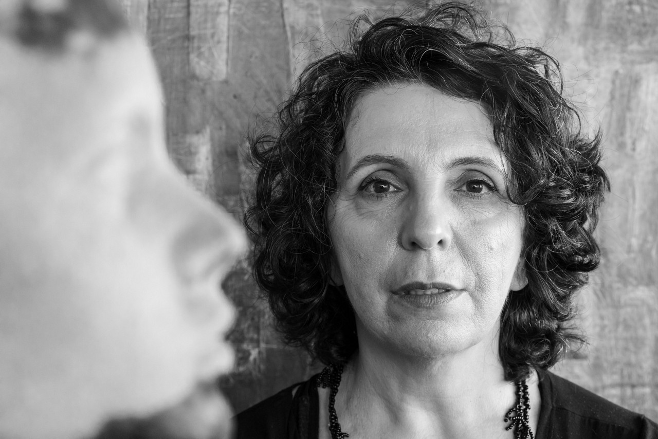 Artista Eugênia França, vencedora do Prêmio Pipa Online 2022
