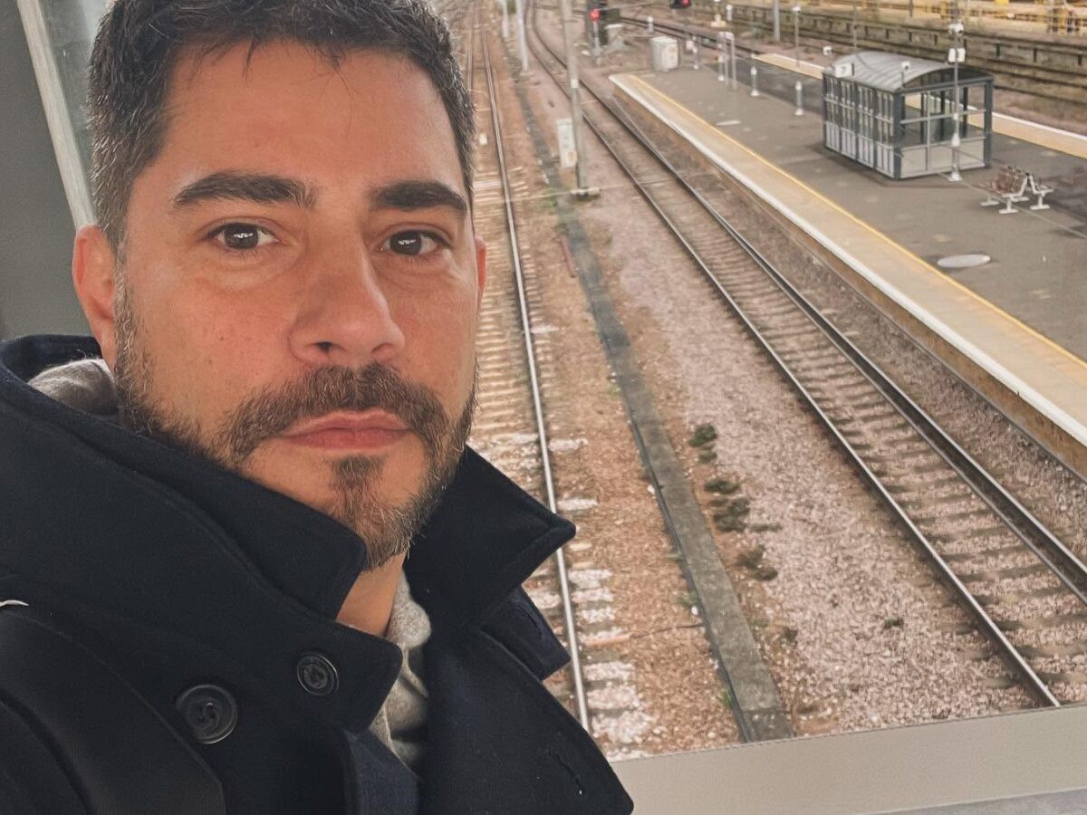 Evaristo Costa, jornalista, revelou ter tido crises fortes de doença de Crohn
