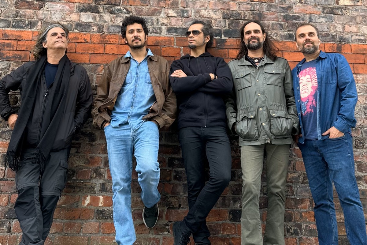 A banda é formada por Carlos Ivan, Guilherme Rancanti, Marcelo Ciogla, Khadhu Capanema e Bhydhu Capanema