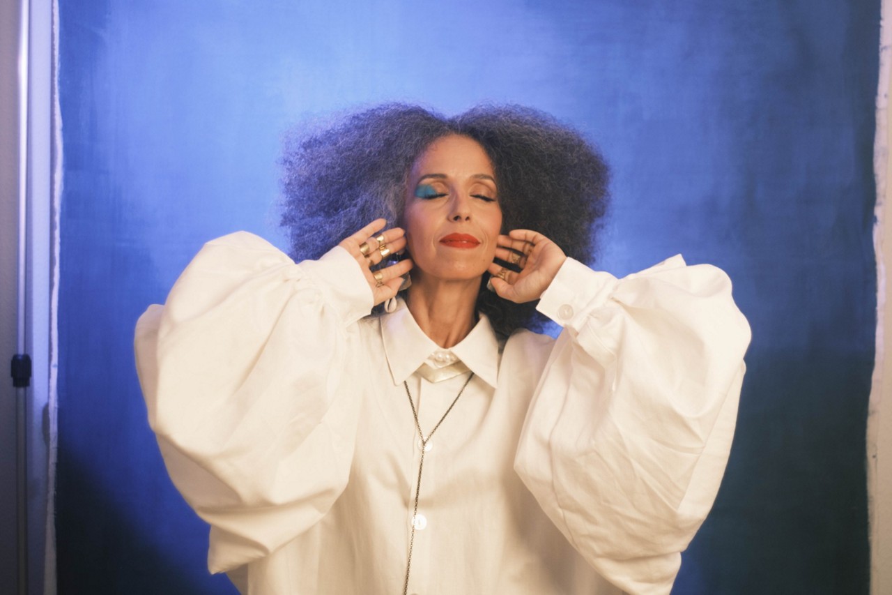 Iara Rennó se apresenta no Festival Criatura neste sábado