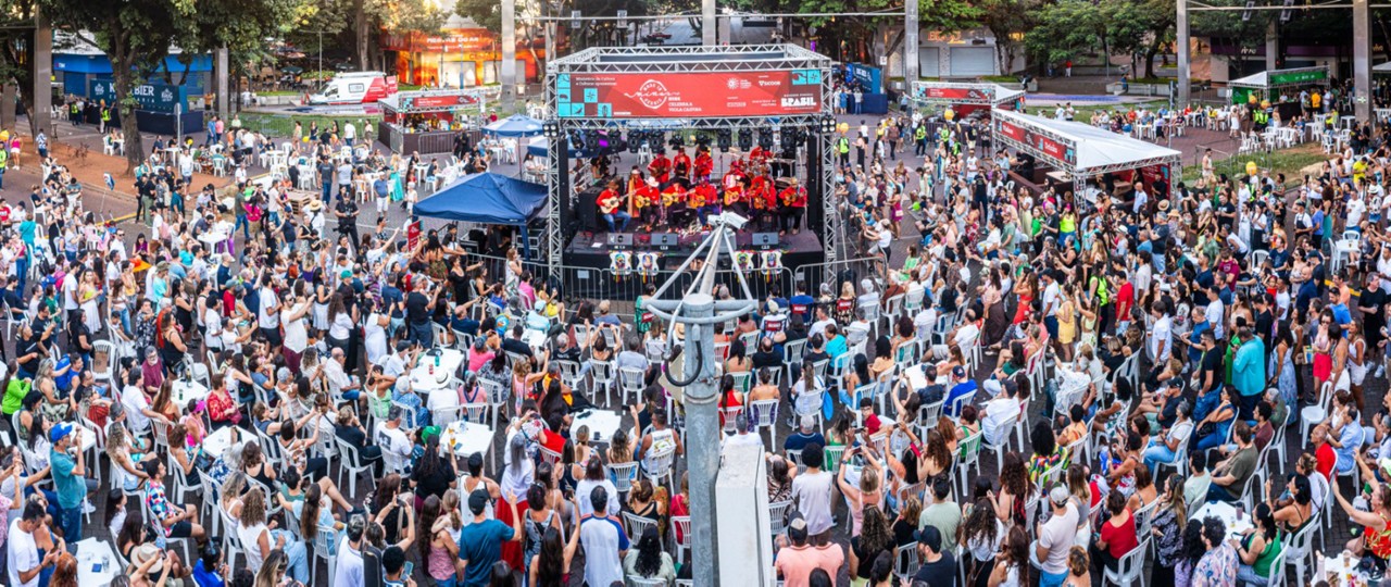 No domingo (15), das 11h às 19h, acontece a 5ª edição da festa Made in Minas Gerais na Praça da Savassi, no cruzamento entre as avenidas Cristóvão Colombo e Getúlio Vargas