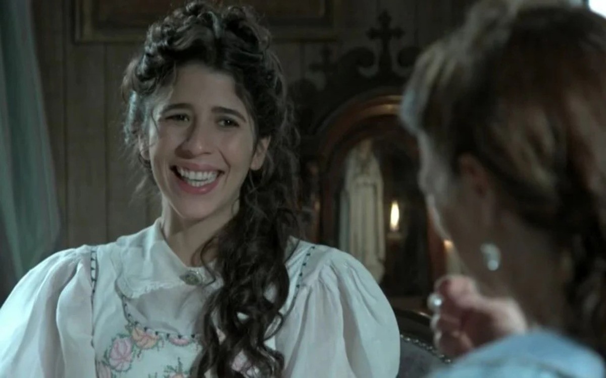 Flora Diegues em 'Além do Tempo'