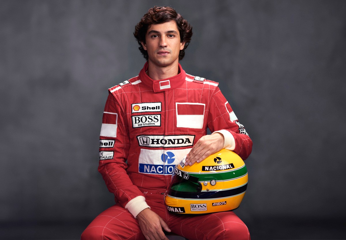 Gabriel Leone interpreta o piloto brasileiro Ayrton Senna na produção da Netflix