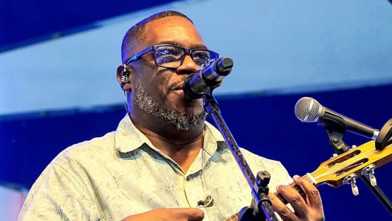 Morre Gilsinho, intérprete da Portela, aos 55 anos