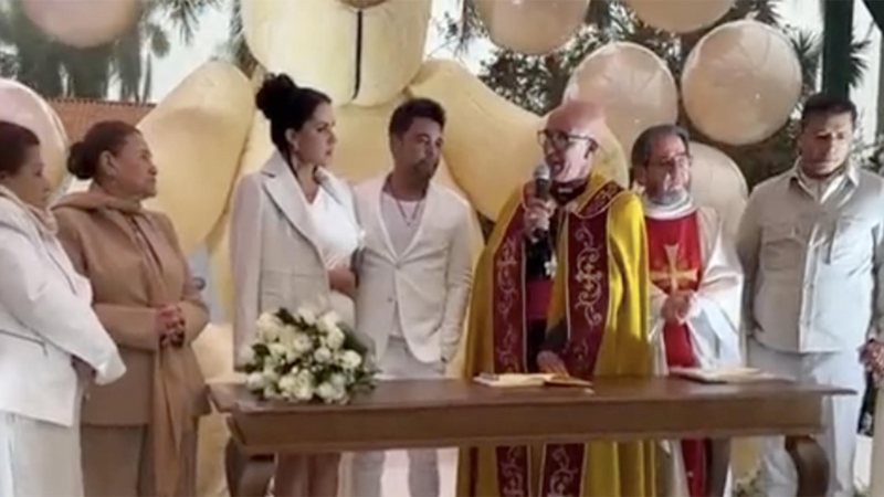 Em meio a chá revelação, Zezé di Camargo surpreende Graciele com casamento