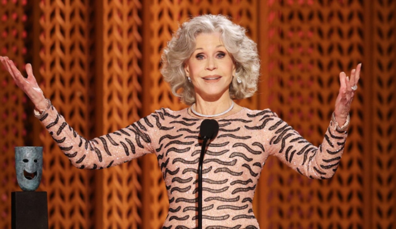 Jane Fonda recebeu o Life Achievement Award, prêmio que consagra artistas com atuações importantes dentro e fora das telas