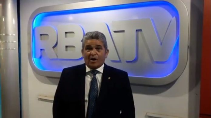 Joaquim Campos sofreu infarto, mas está estável, segundo emissora