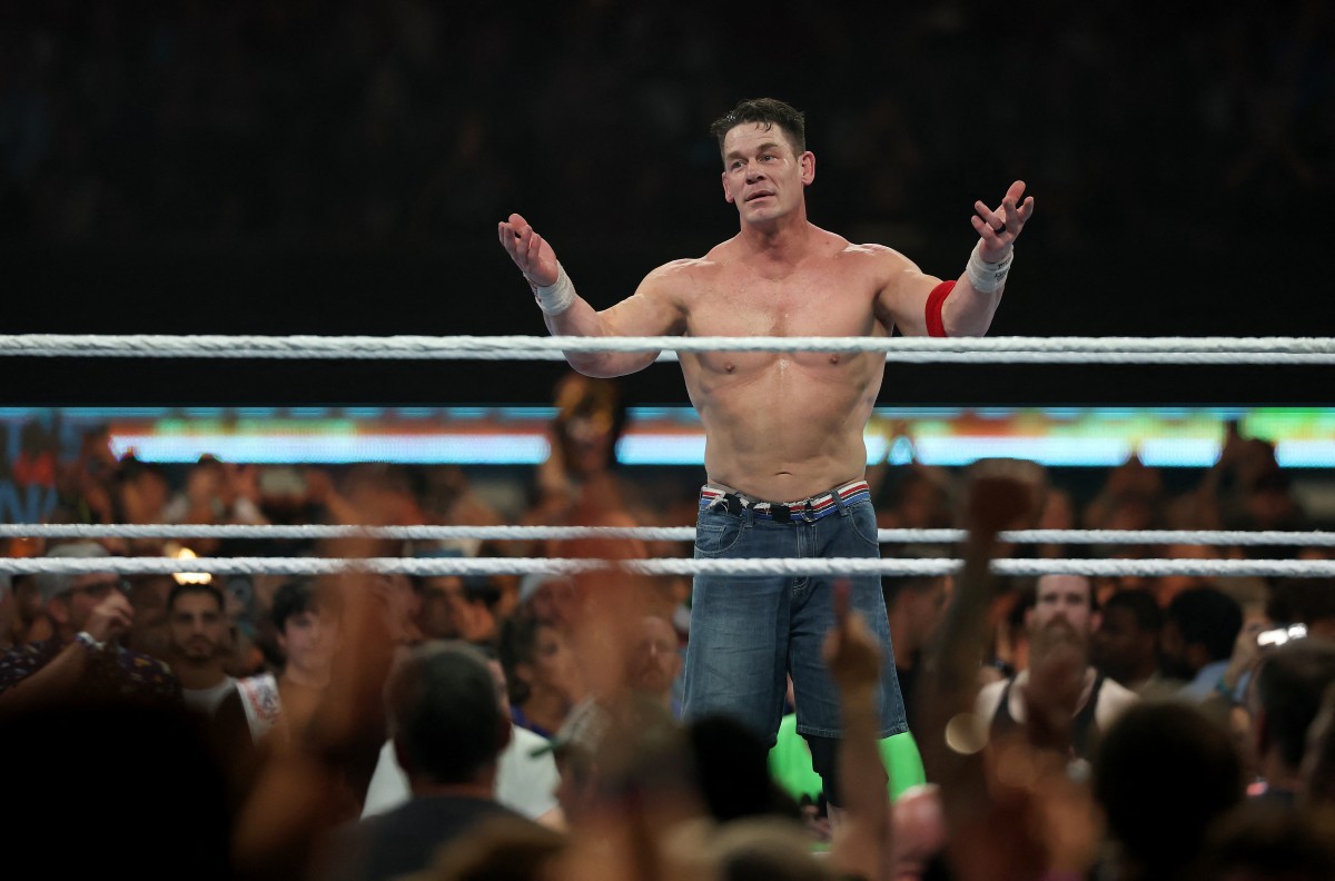 John Cena no ringue no último domingo (3/8)