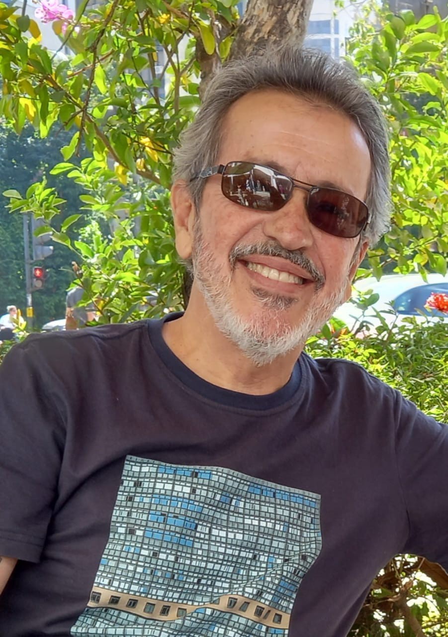 Jorge Fernando dos Santos lança livro que compila 40 anos de atividade no jornalismo e nas letras