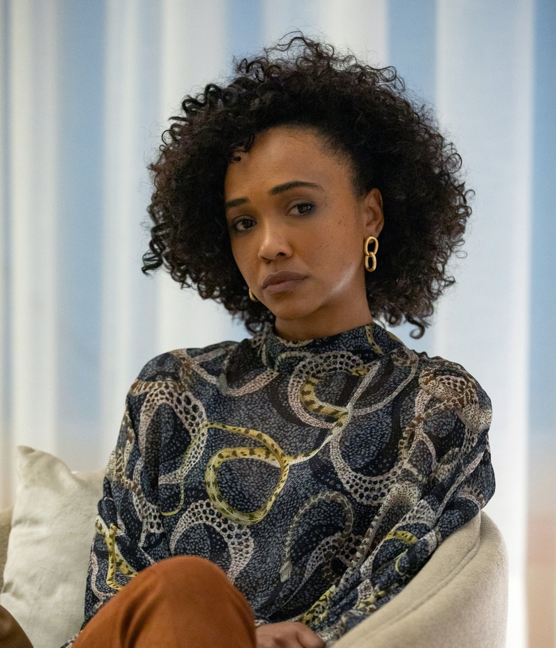 Kênia Bárbara interpreta a personagem Joana em 'Os Outros'