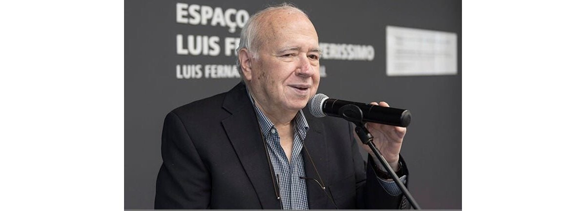 Luis Fernando Veríssimo marcou seu nome na crônica brasileira com humor e sagacidade