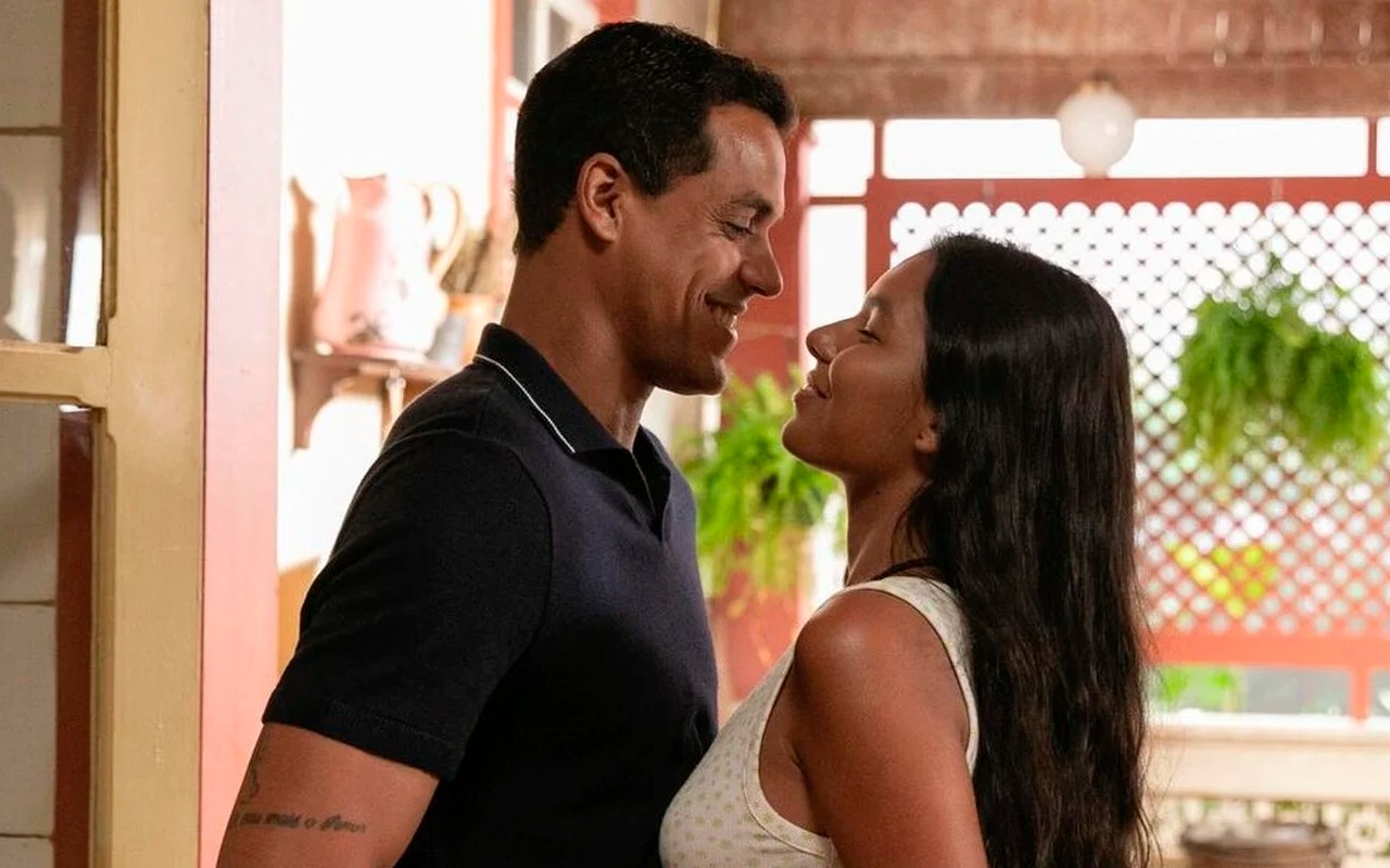 Marcello Melo Jr. e Mell Muzillo em cena de "Ranascer" (2024)