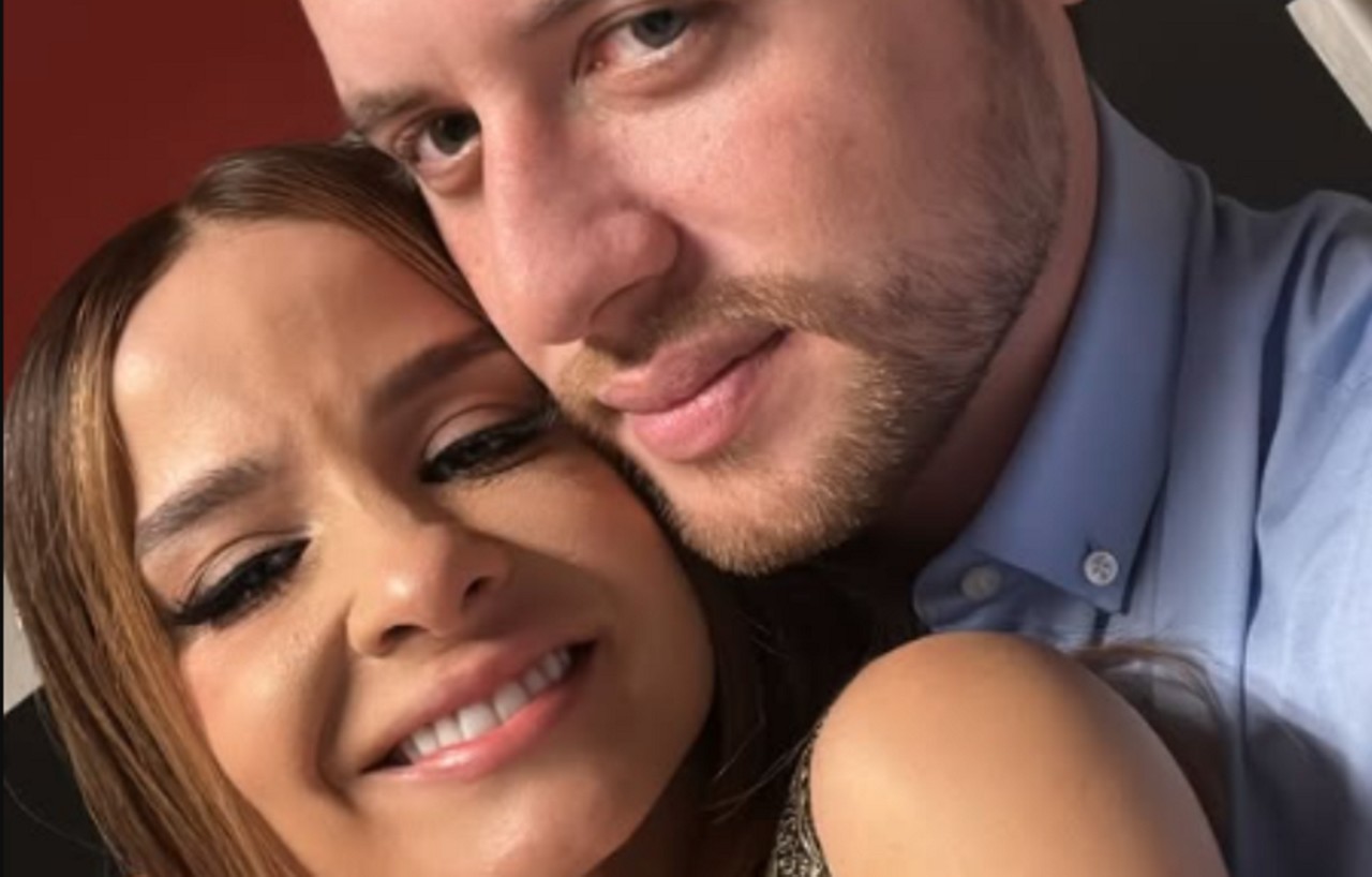 Maiara, dupla sertaneja de Maraisa, foi 'pedida em casamento' por seu novo namorado, o empresário Mohamed Nassar, em um momento de descontração. 