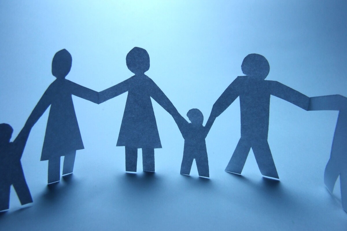 Multiparentalidade reconhece dois ou mais pais e mães na certidão de nascimento