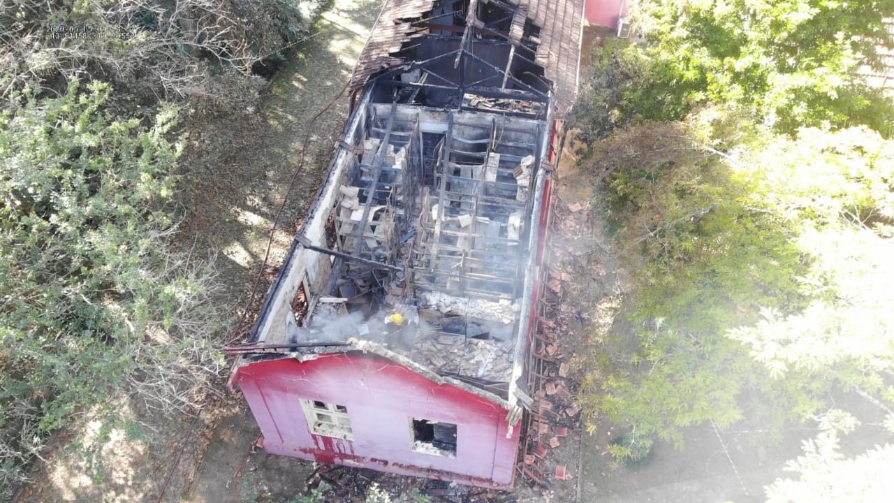 Incêndio atingiu o Museu de História Natural da UFMG