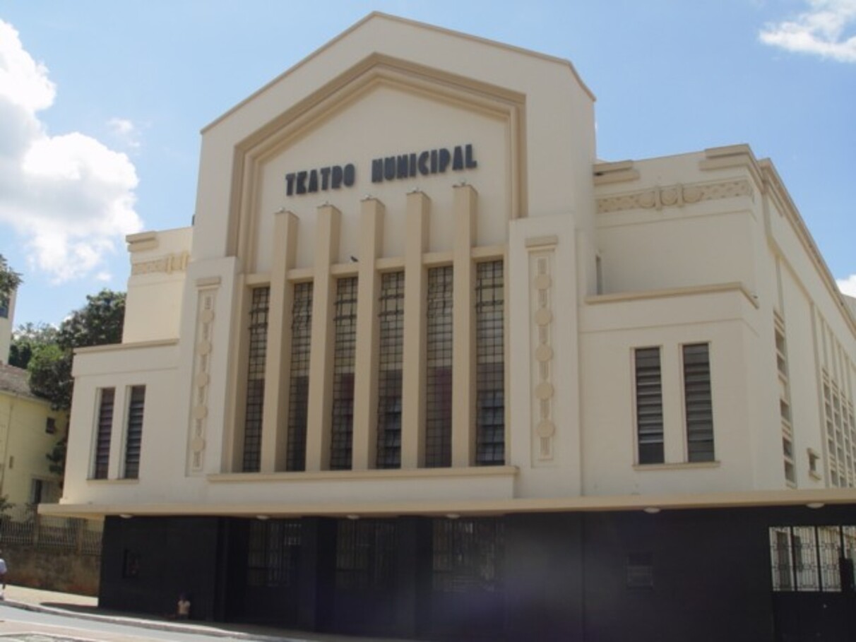 Fachada do Teatro Municipal de Nova Lima