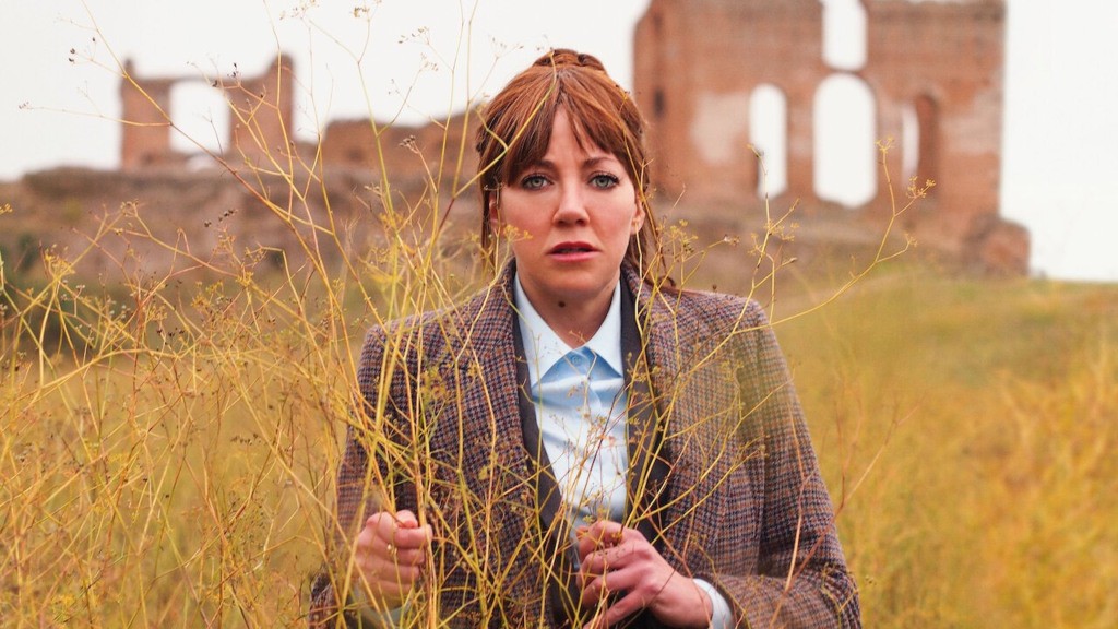 O Mundo Por Philomena Cunk